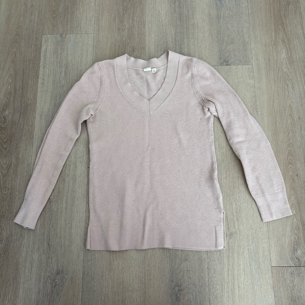 Gap Womens Lightweight Sweater XS Pale Faded Pink 100% Cotton Long Sleeve V Neck